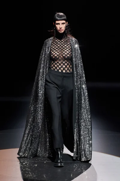 Look 60
